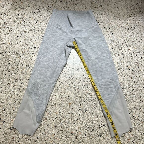 Lululemon white gray grey high rise waist leggings Wunder Under 6 - Picture 3 of 5